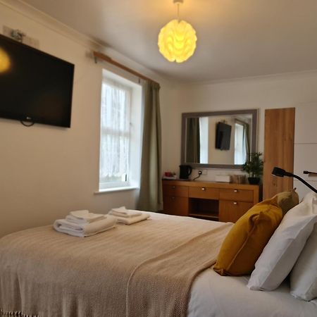 The Torland - Paignton Seafront - Free Parking, All Rooms En-Suite Buitenkant foto