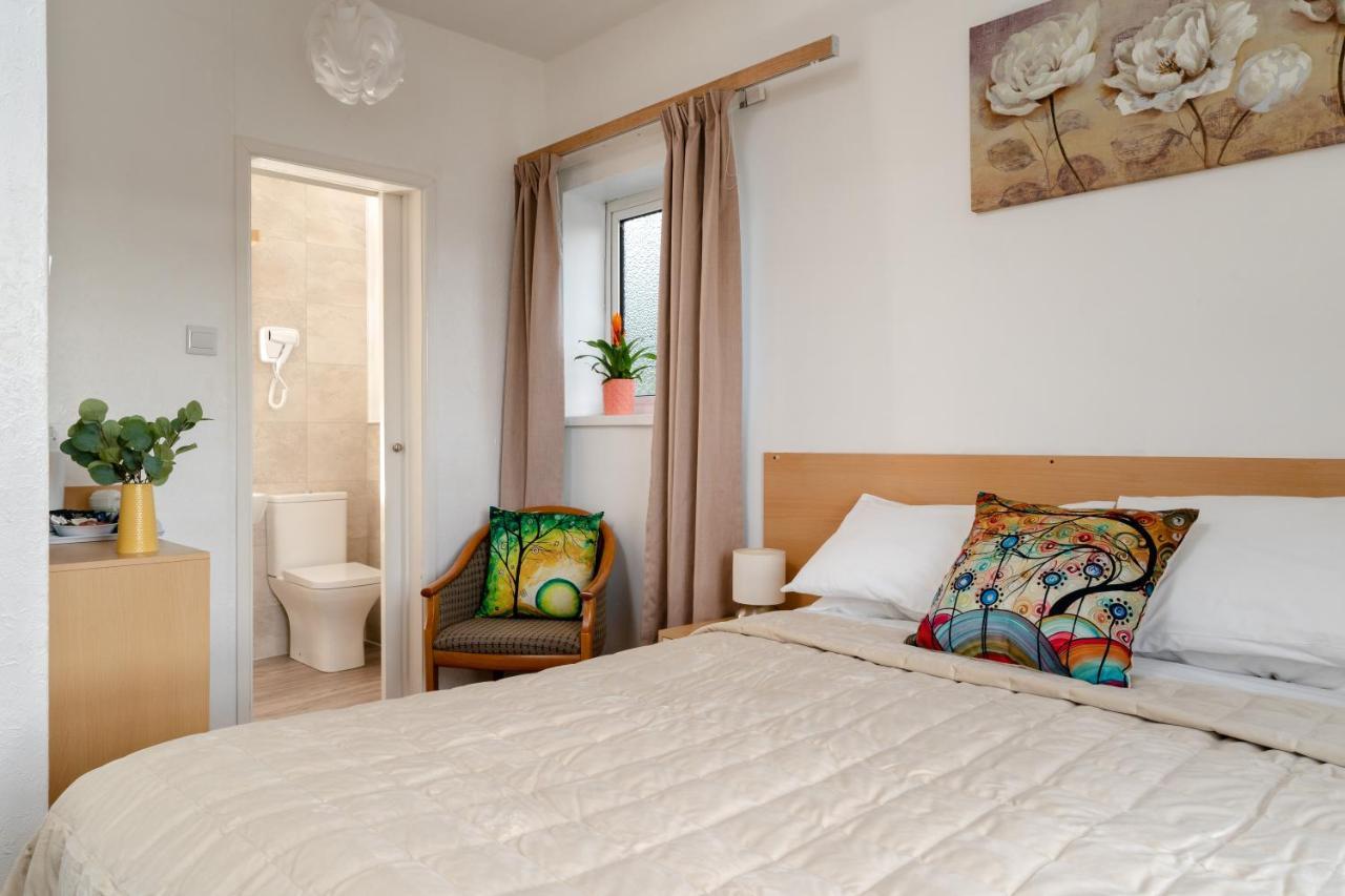 The Torland - Paignton Seafront - Free Parking, All Rooms En-Suite Buitenkant foto