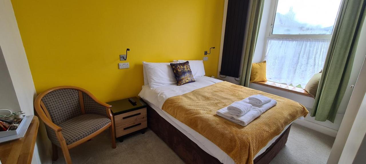 The Torland - Paignton Seafront - Free Parking, All Rooms En-Suite Buitenkant foto