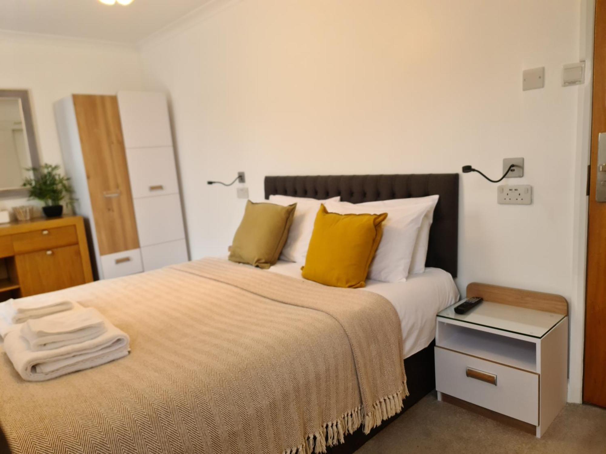 The Torland - Paignton Seafront - Free Parking, All Rooms En-Suite Buitenkant foto